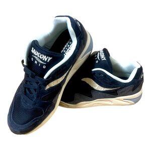 Saucony GRID SHADOW Dark Blue and Cream Sneakers Men’s Size 11